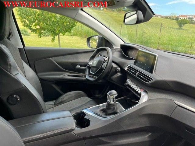 PEUGEOT 3008 BlueHDi 130 S&S Allure