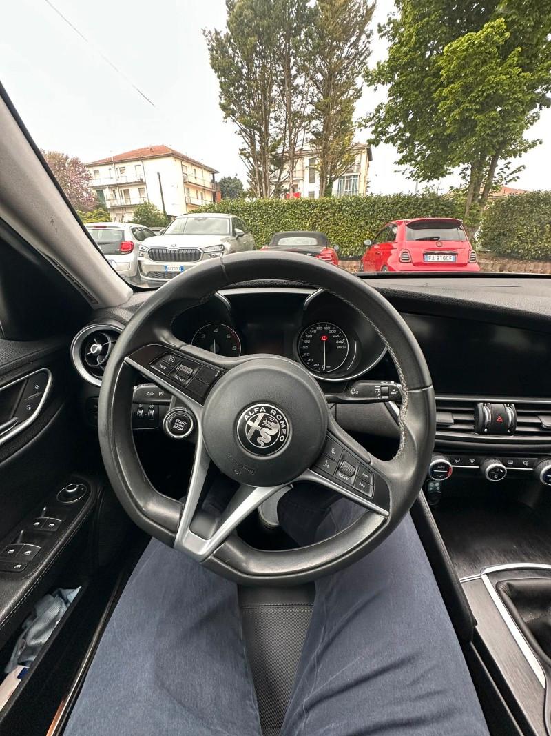 ALFA ROMEO Giulia (2016) Giulia 2.2 Turbodiesel...