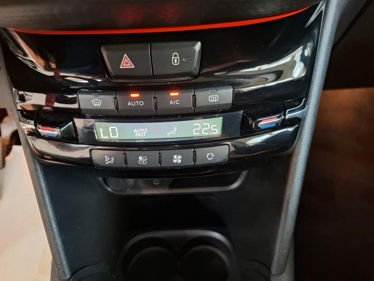 Peugeot 208 PureTech Turbo 110 EAT6 S&S 3 porte GT Line