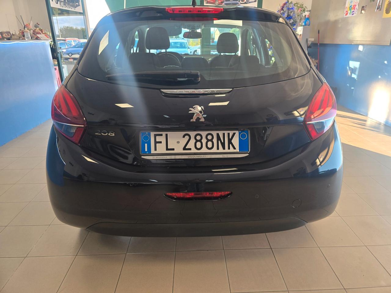Peugeot 208 PureTech 82 5 porte Allure