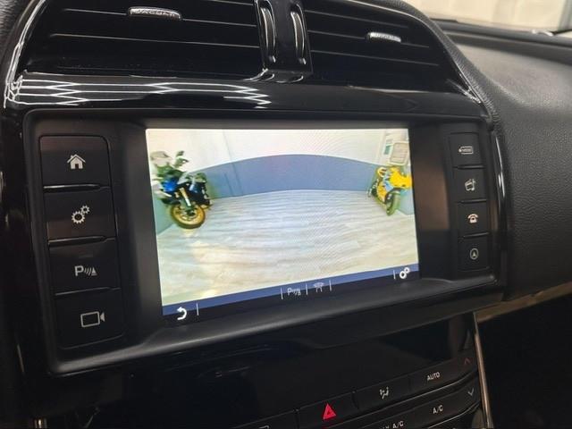 Jaguar XE 2.0 D 180 CV AWD aut. R-Sport