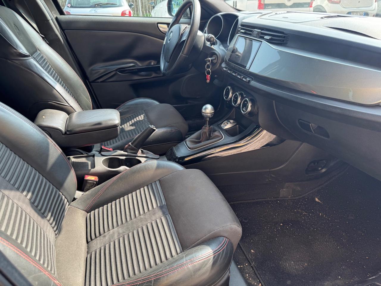 Alfa Romeo Giulietta 1.6 JTDm-2 105 CV Distinctive