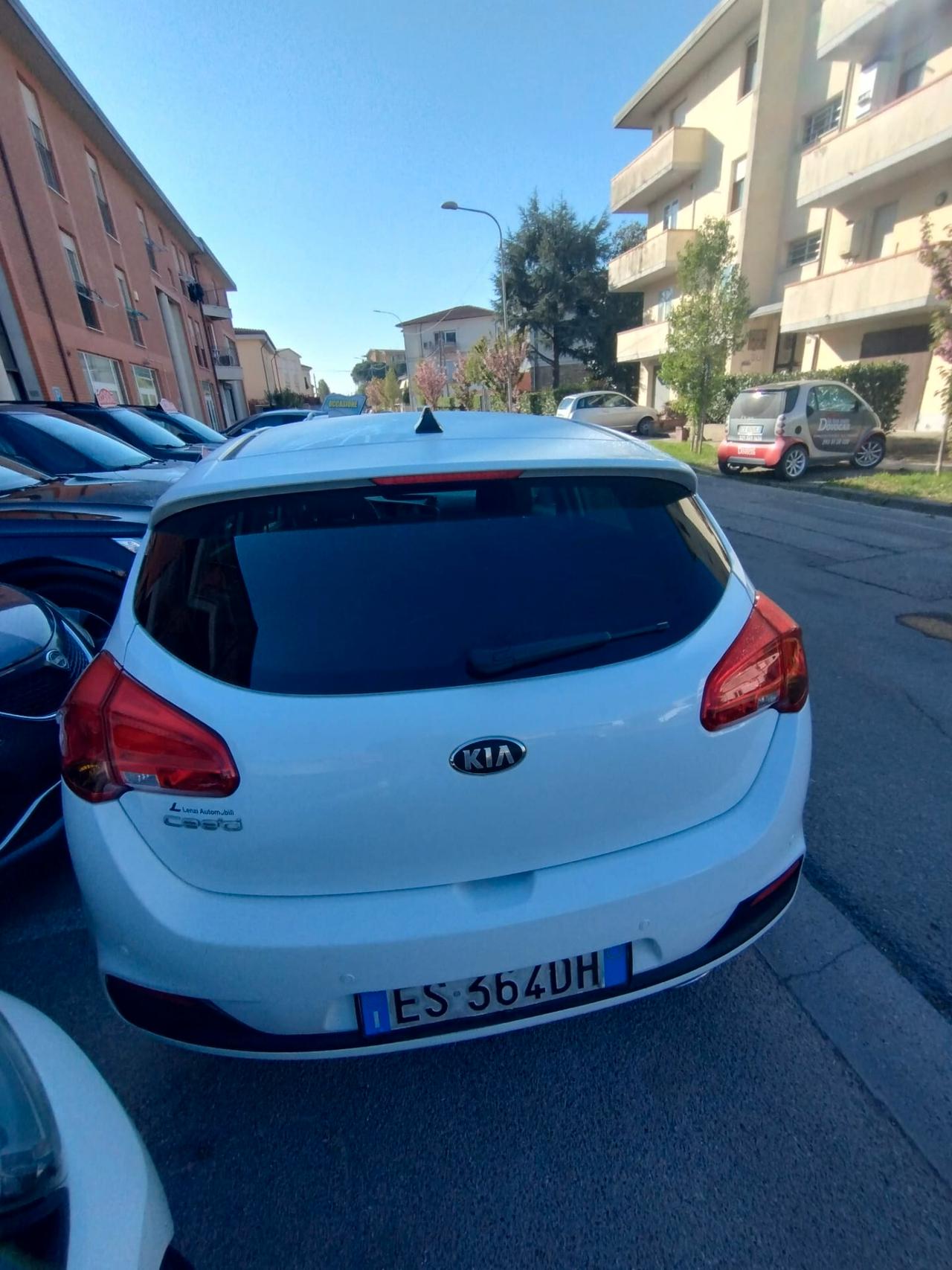 Kia Ceed cee'd 1.4 CVVT 5 porte Cool