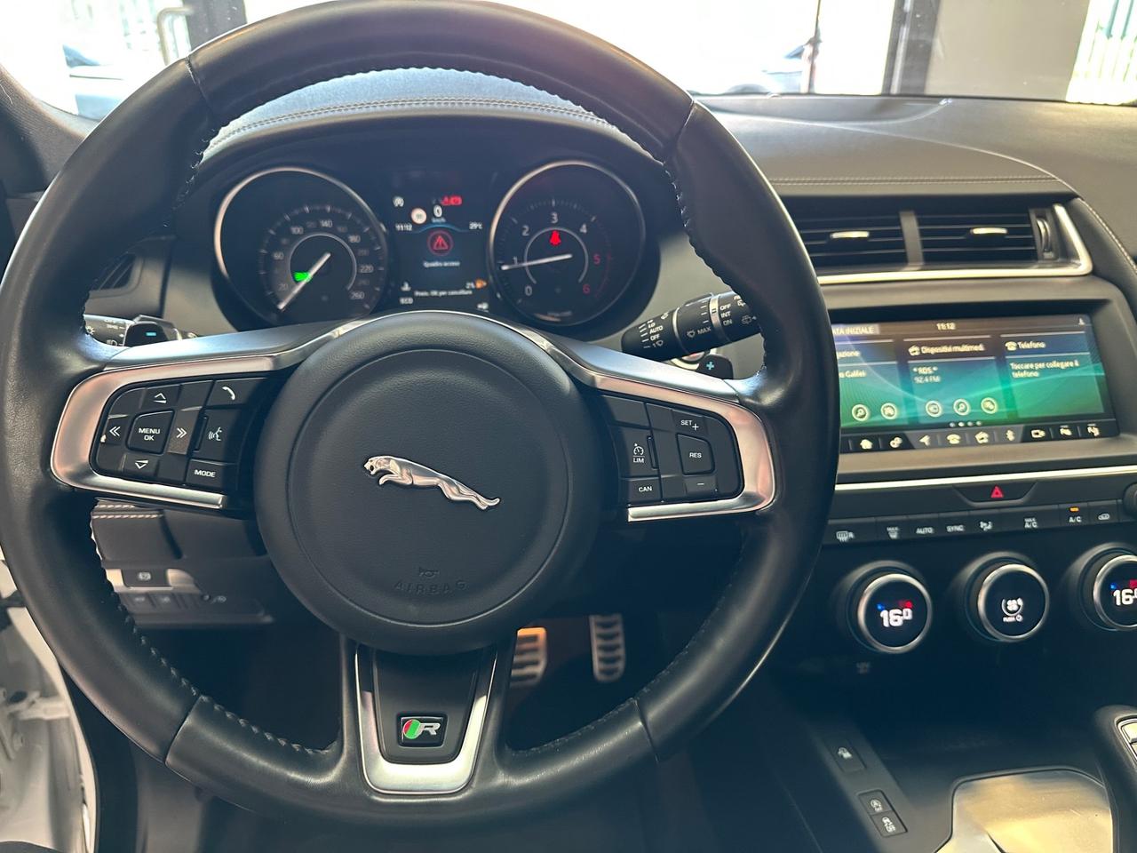 Jaguar E-Pace 2.0D 150 CV AWD aut. R-Dynamic