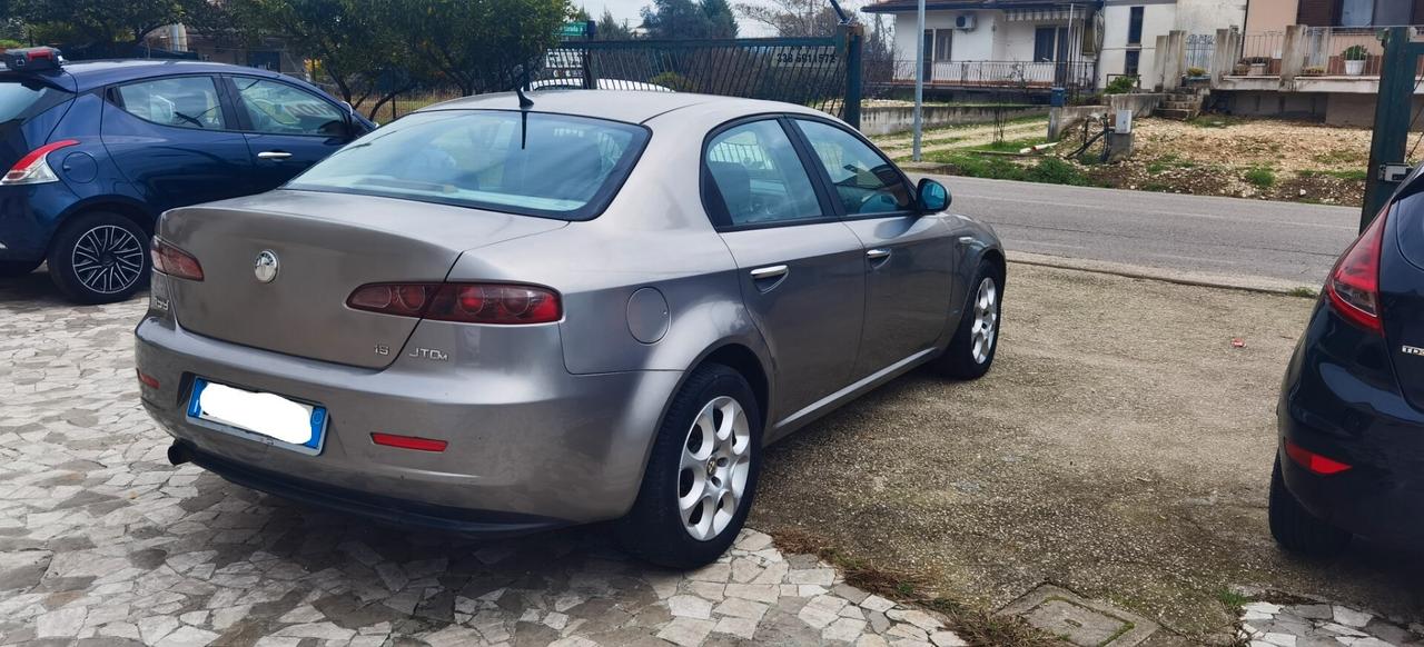 Alfa Romeo 159 1.9 JTDm 16V Exclusive