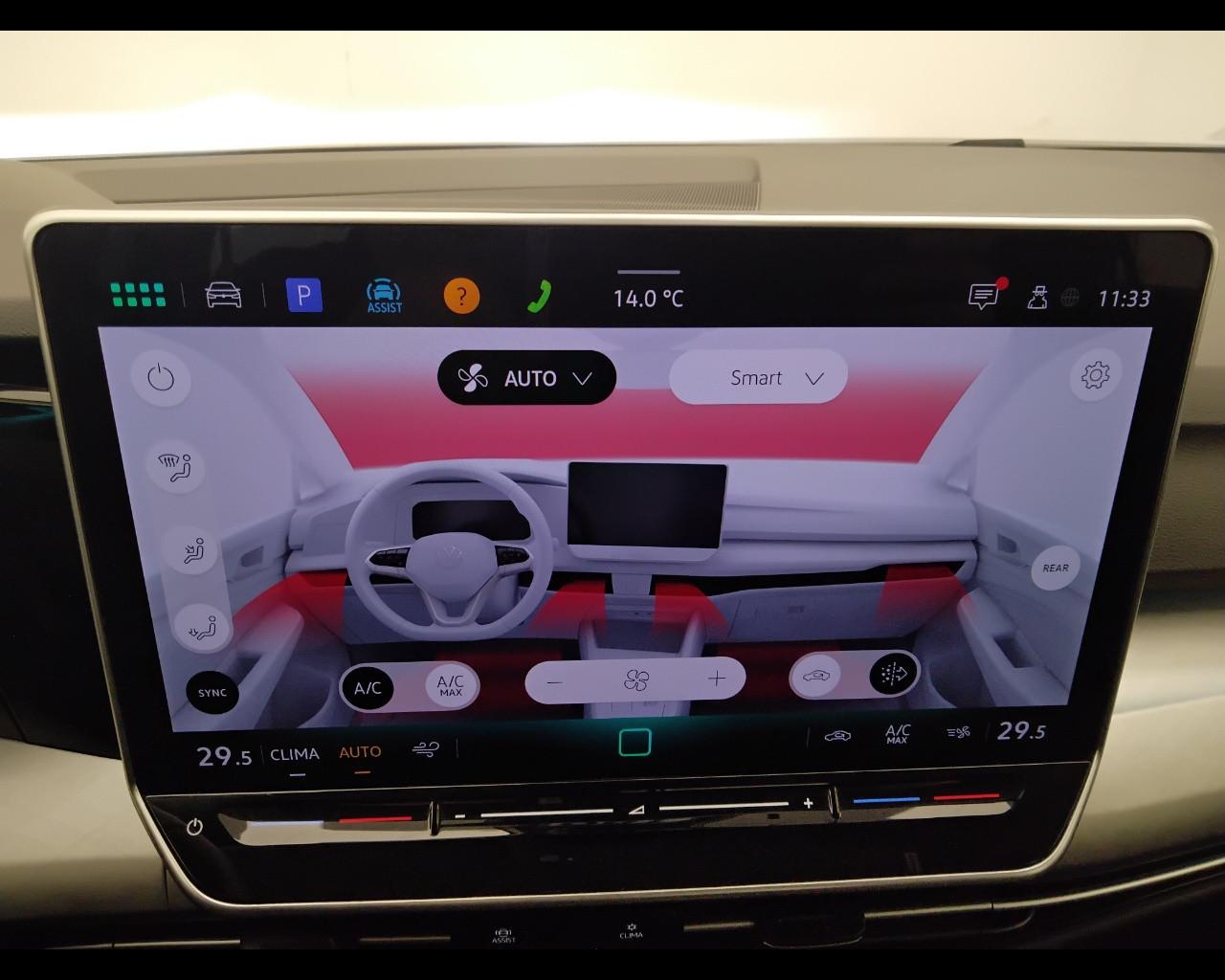 VOLKSWAGEN Golf VIII 2024 - Golf 2.0 tdi Life 115cv