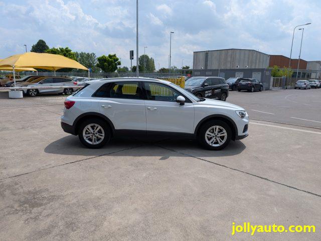 AUDI Q3 35 TDI S tronic Business