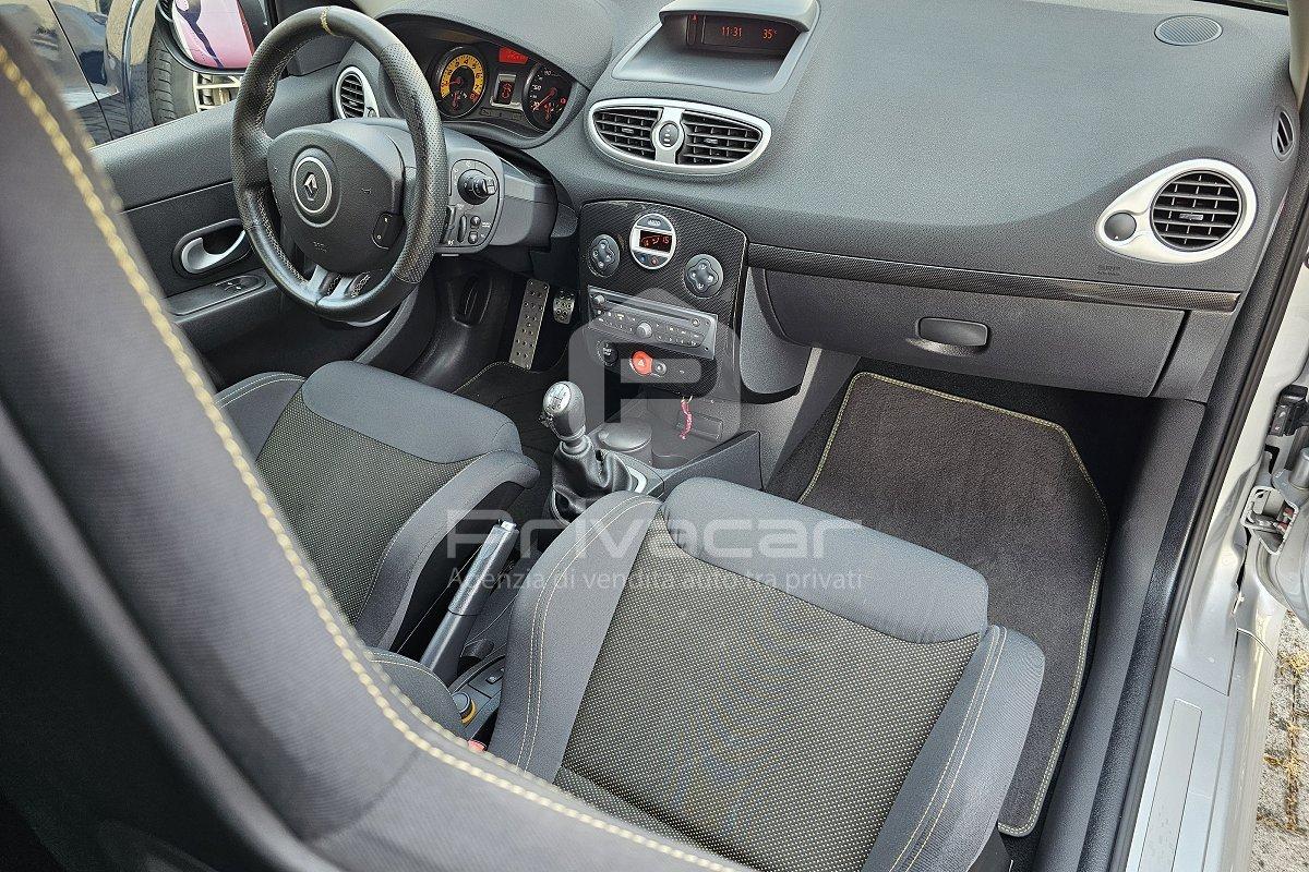 RENAULT Clio 2.0 16V 203CV 3 porte RS
