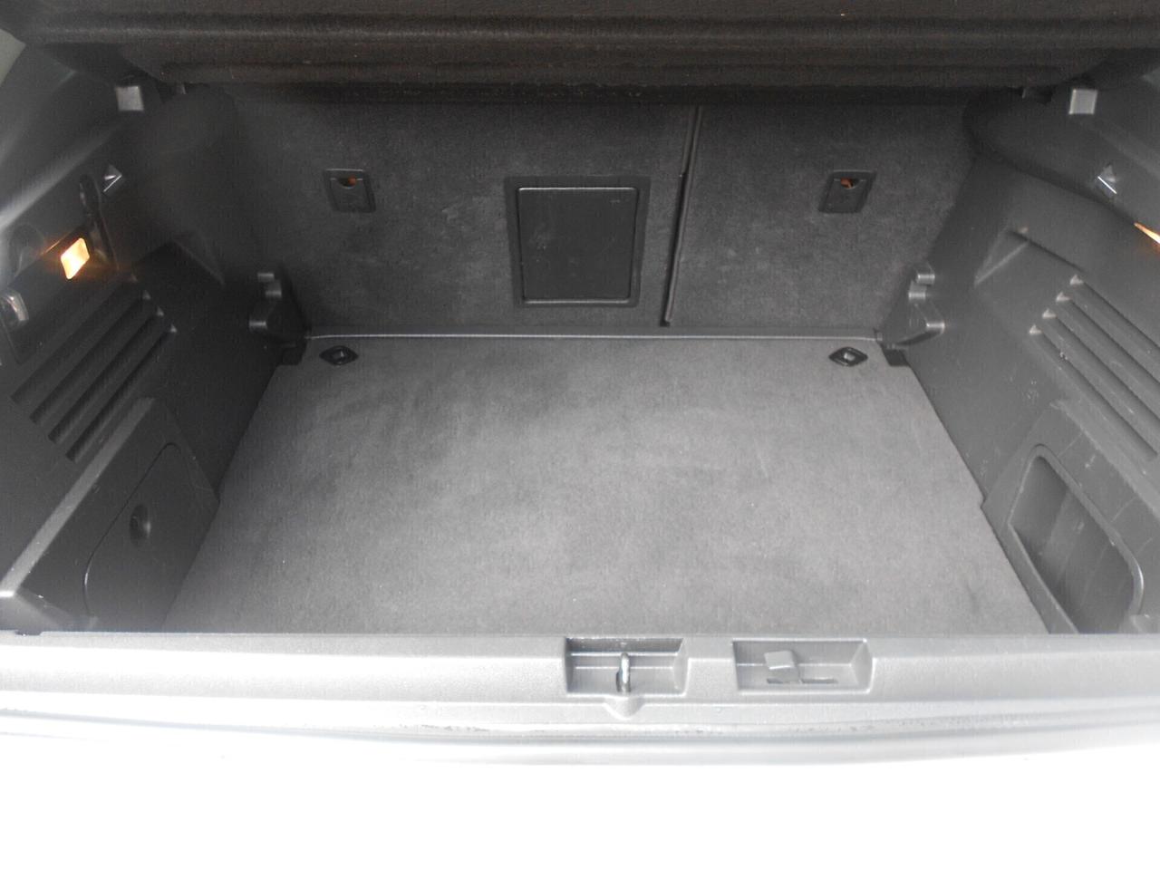 3008(my'16)1.6HDI(STRAFULL-TETTO-NAVI-C.A.-F1)E5B