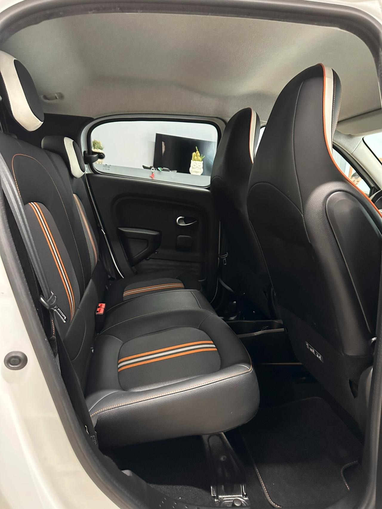 Renault Twingo TCe 90 CV EDC Intens