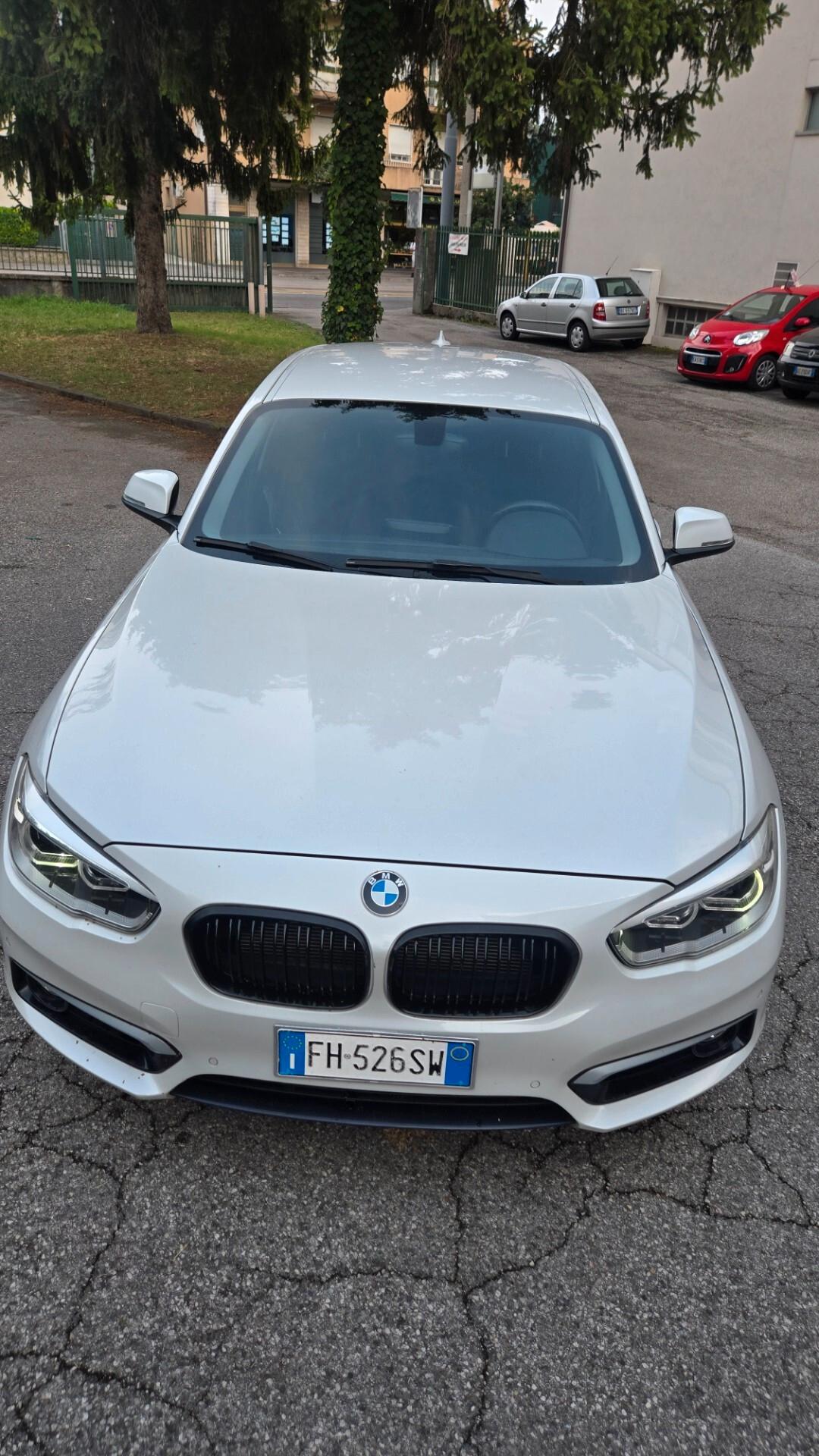 Bmw 116 116d 5p. Urban