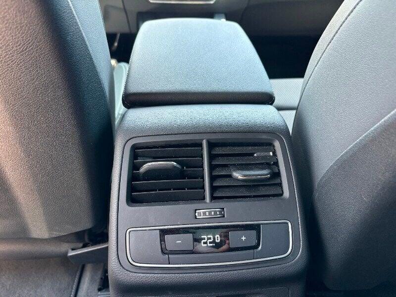 Audi A4 A4 Avant 40 TDI quattro S tronic S line edition