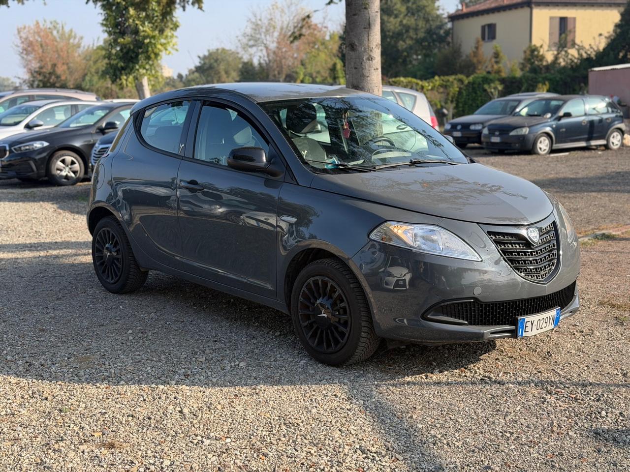 Lancia Ypsilon 1.2 69 CV 5 porte GPL Ecochic Gold