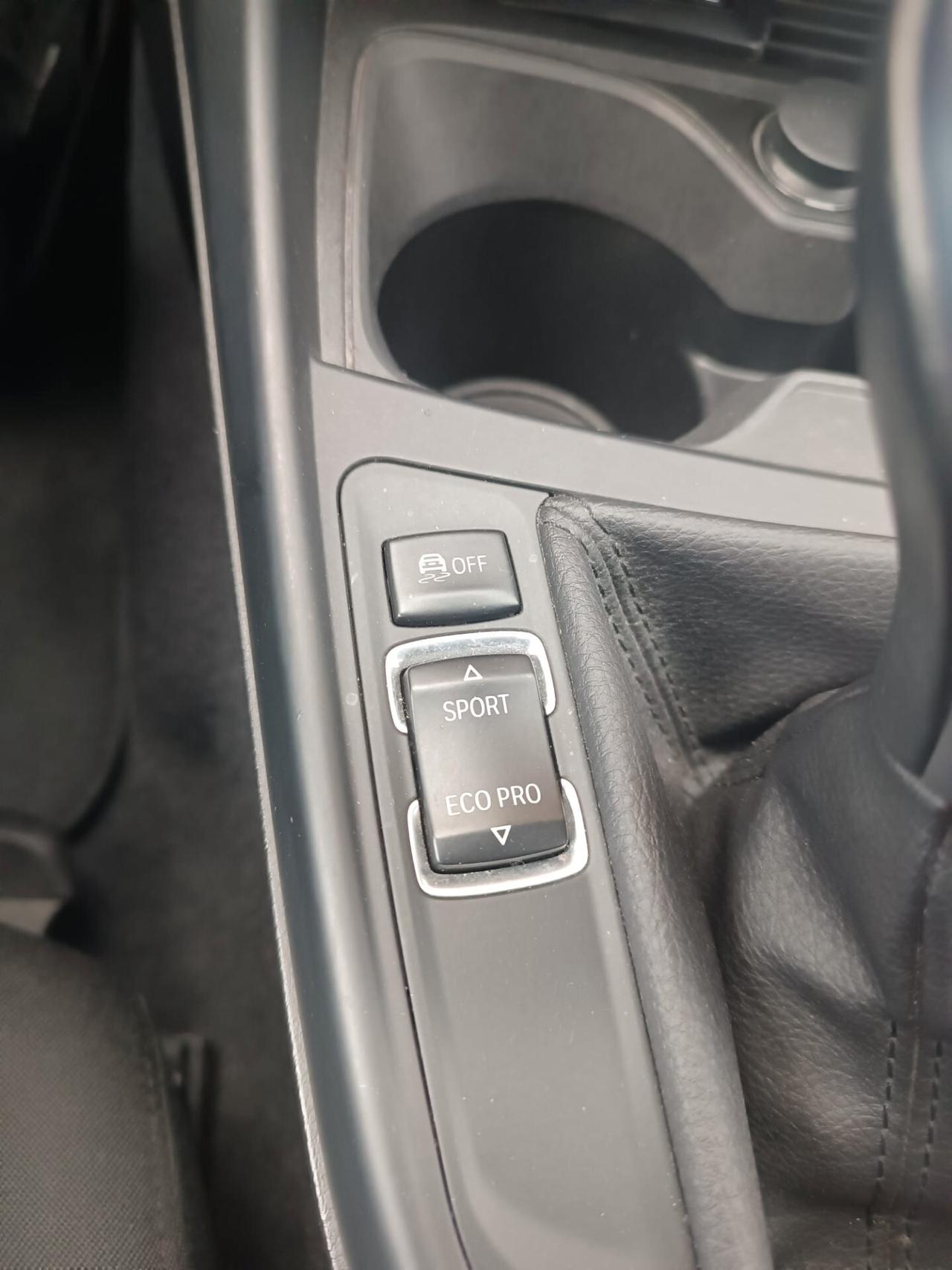 Bmw 114 114i 5p. Urban