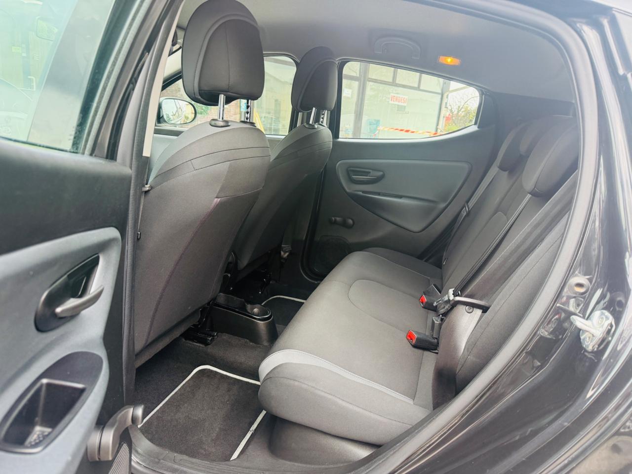 Lancia Ypsilon 1.2 69 CV 5 porte GPL Ecochic Gold