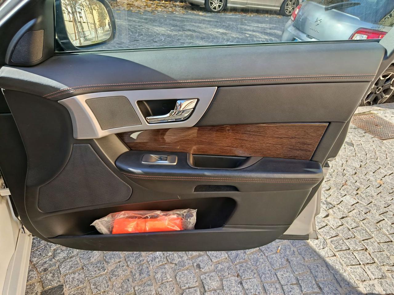 Jaguar XF Portfolio 3.0 D S #7681