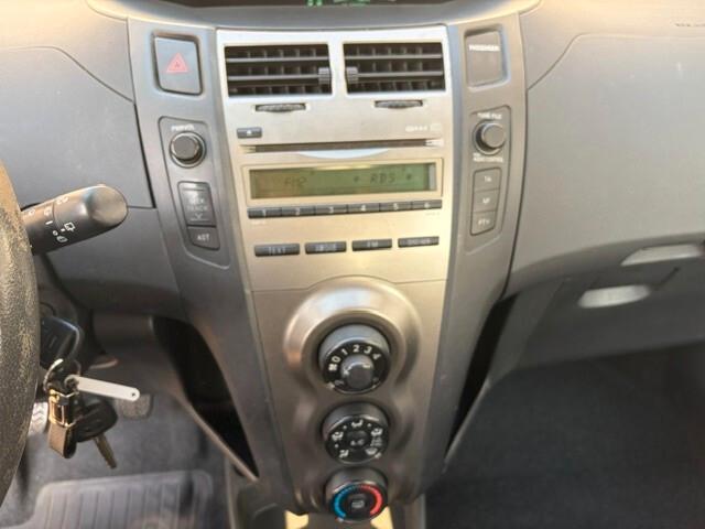 Toyota Yaris 1.3 5 porte NEOPATENTATI
