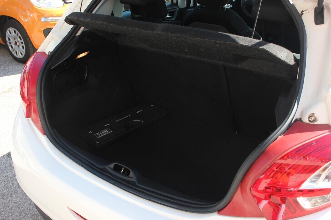 Peugeot 208 1.4 vti 95cv DISTRIBUZIONE APPENA FATTA GPL CASA OK 2034 5 PORTE GARANZIA 12 MESI