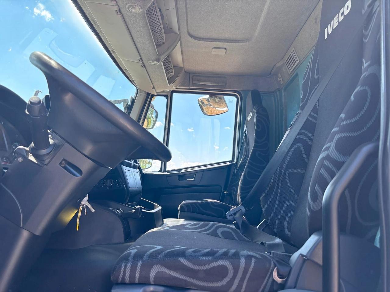 IVECO STRALIS 190S310 FURGONE E SPONDA EURO 6