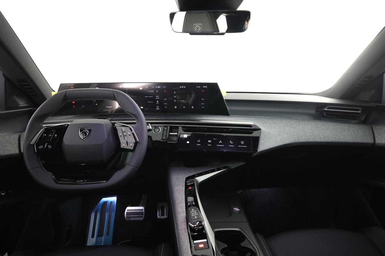 PEUGEOT 5008 3ª serie 5008 Hybrid 145 e-DCS6 GT