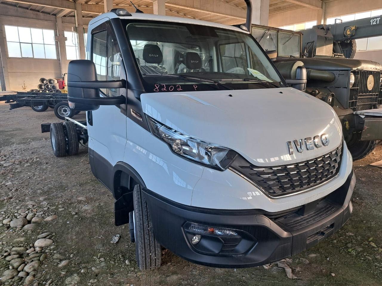 Carro attrezzi IVECO DAILY 35C18 sospensioni pneumatiche