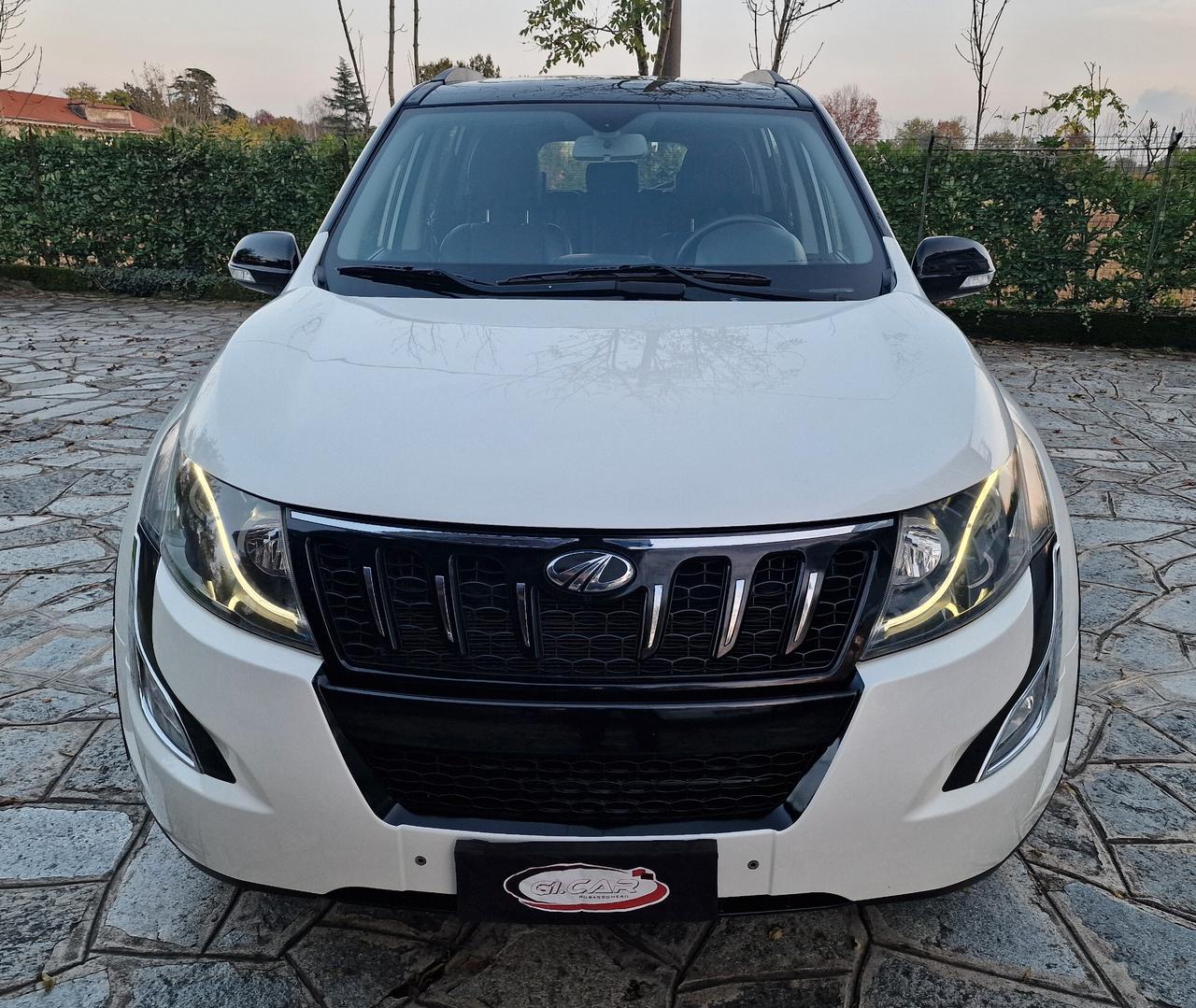 Mahindra XUV500 2.2 AWD 140cv W10 Euro6 4x4