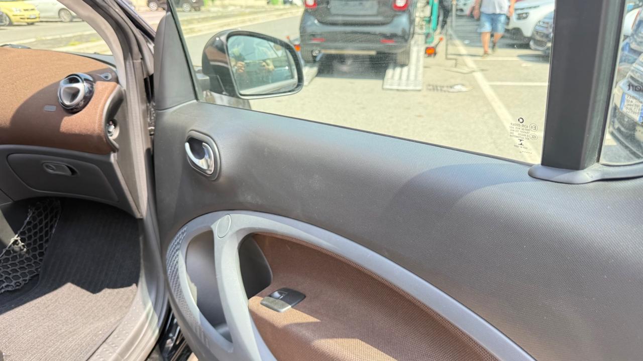 Smart ForTwo 90 0.9 T twinamic cabrio Perfect LED PELLE KAMERA PDC BLUETOOTH