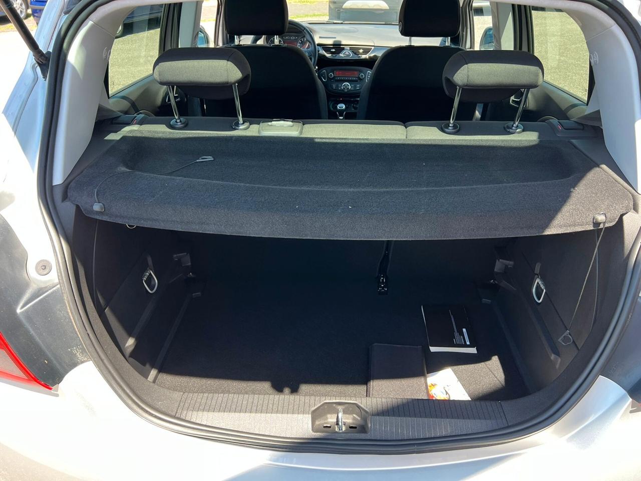 Opel Corsa 1.2 Coupé Black Edition 5porte