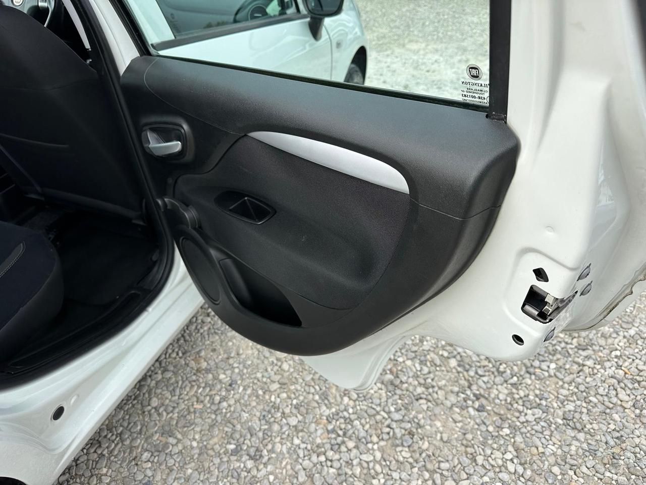 Fiat Punto 1.4 8V 5 porte Natural Power Street