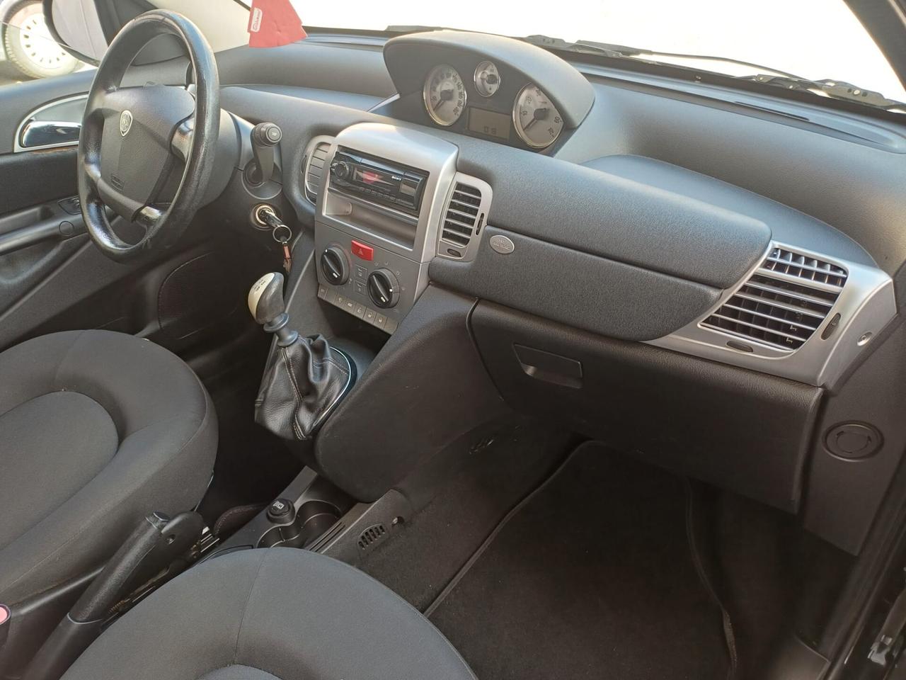 Lancia Ypsilon 1.2 Benzina Diva - 2011