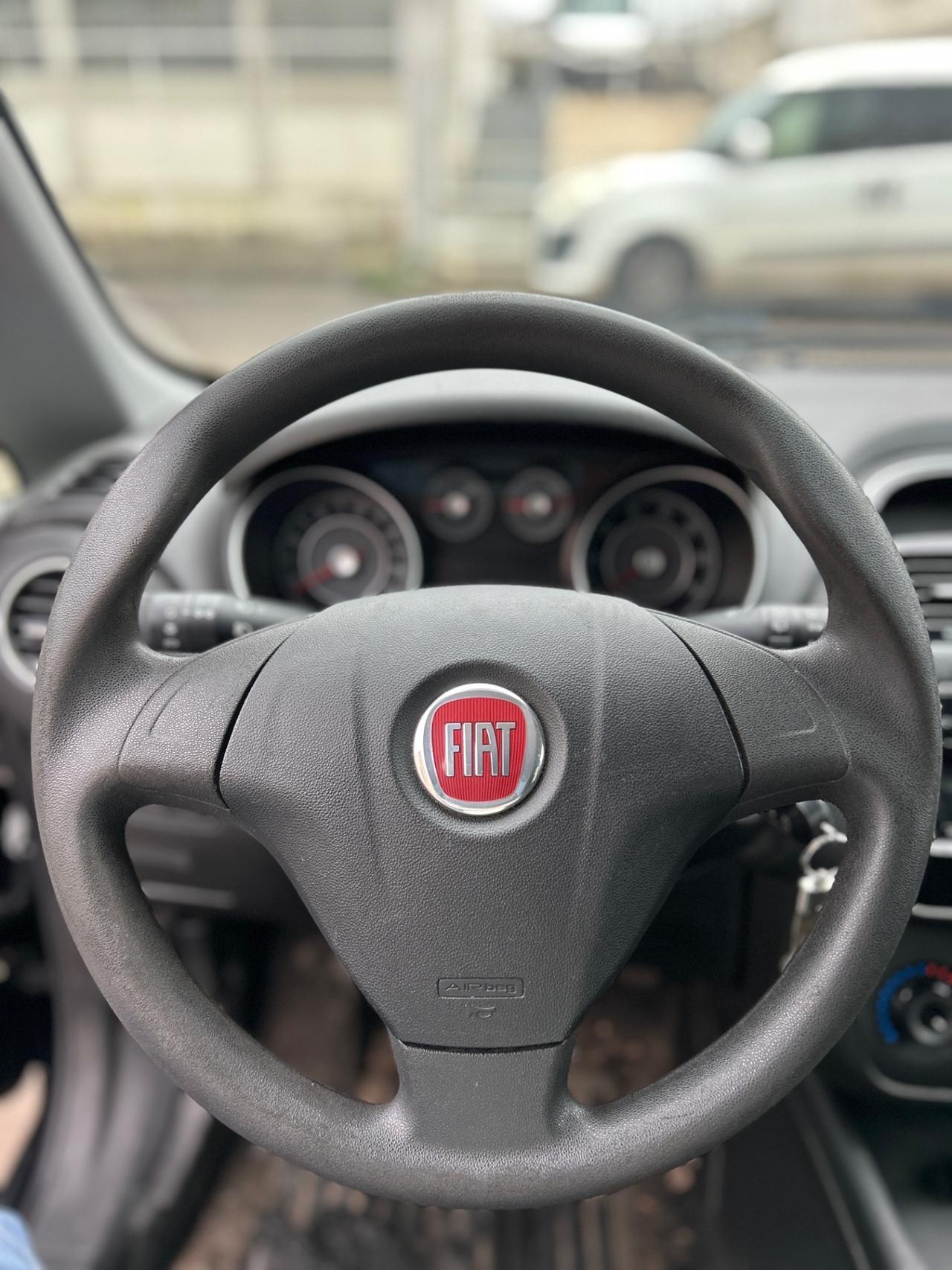 Fiat Punto 1.2 8V 5 porte Young-2014