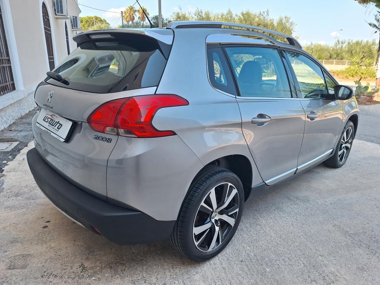 Peugeot 2008 1.6 HDi 120 Allure NAVI FULL