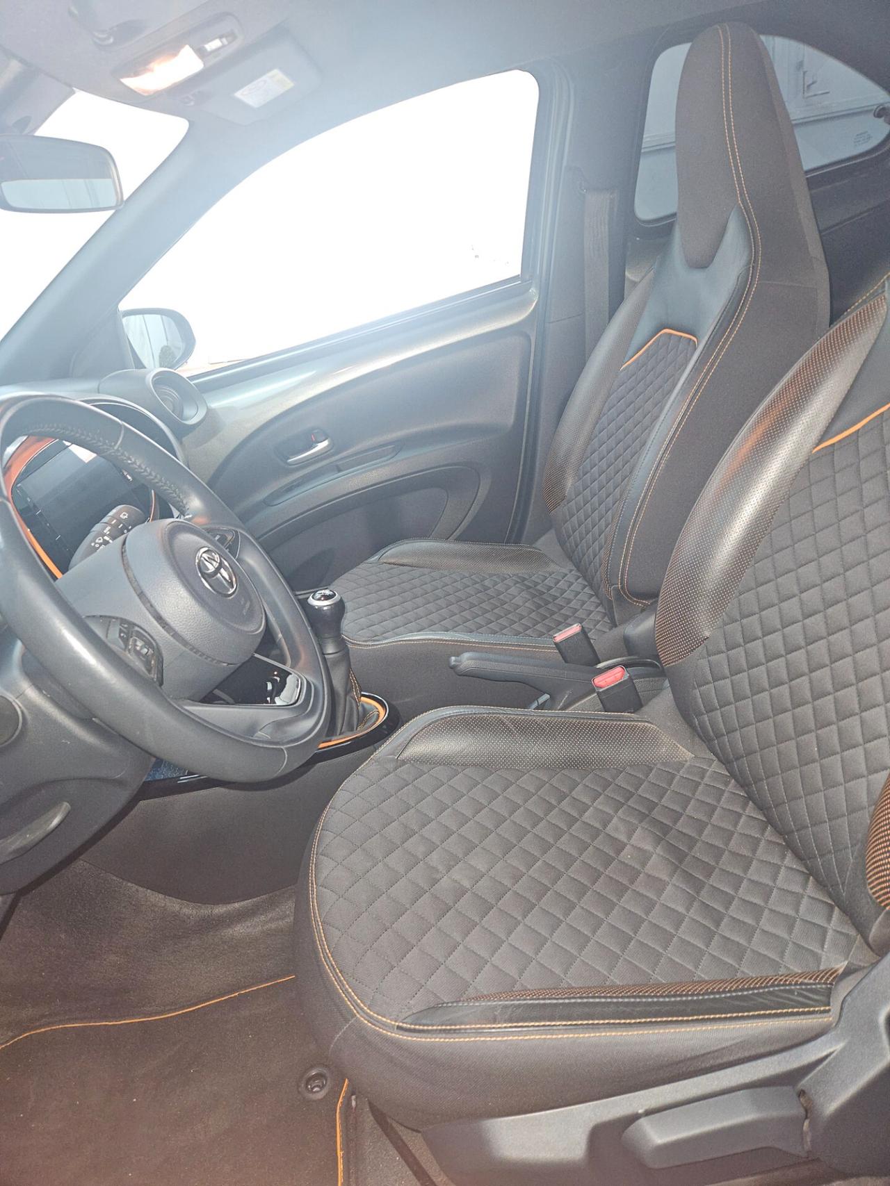 Toyota Aygo X 1.0 VVT-i 72 CV 5 porte Lounge