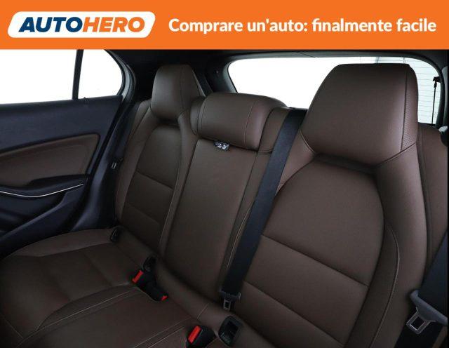 MERCEDES-BENZ GLA 200 d Sport