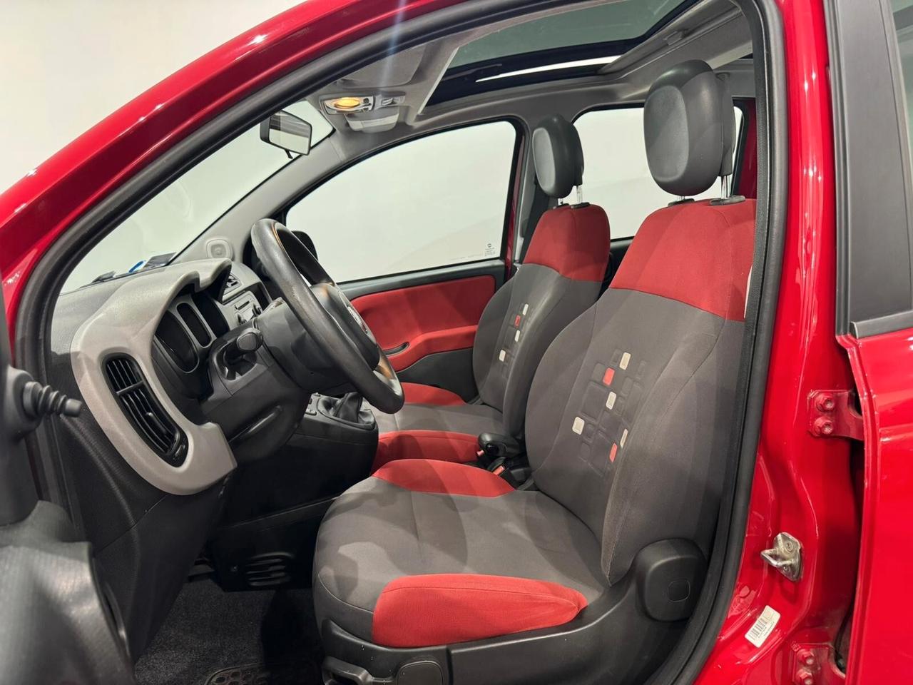 Fiat Panda 0.9 TwinAir Turbo Natural Power Young | TETTO PANORAMICO APRIBILE !