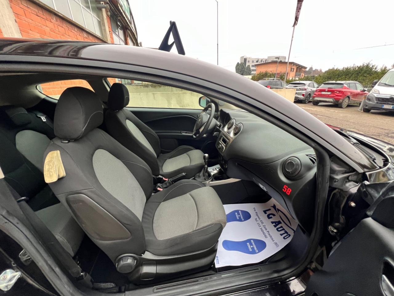 Alfa Romeo MiTo 1.4 78 CV Distinctive Sport Pack