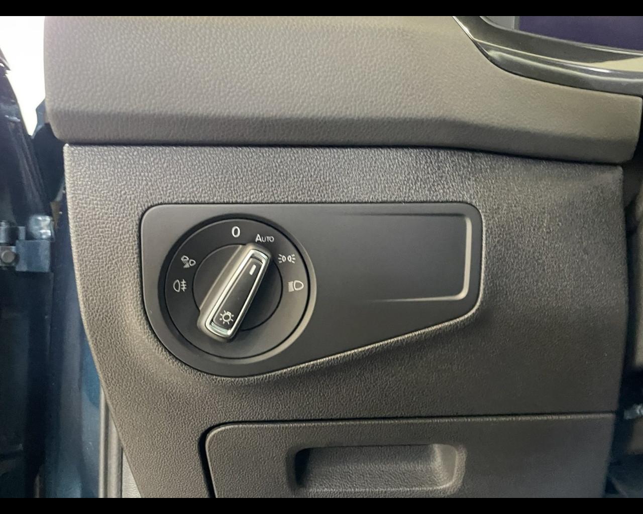 VOLKSWAGEN Tiguan 2ª serie - Tiguan 2.0 TDI 150 CV SCR DSG 4MOTION Elegance