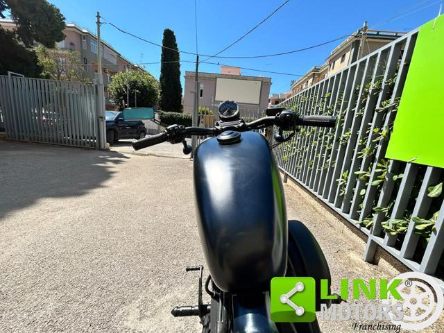HARLEY-DAVIDSON 883 Sportster R XL