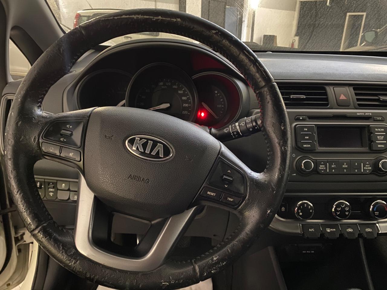 Kia Rio 1.1 CRDi WGT 3p. EX