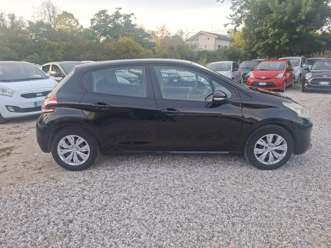 Peugeot 208 1.2 VTi 82 CV 5 porte Allure