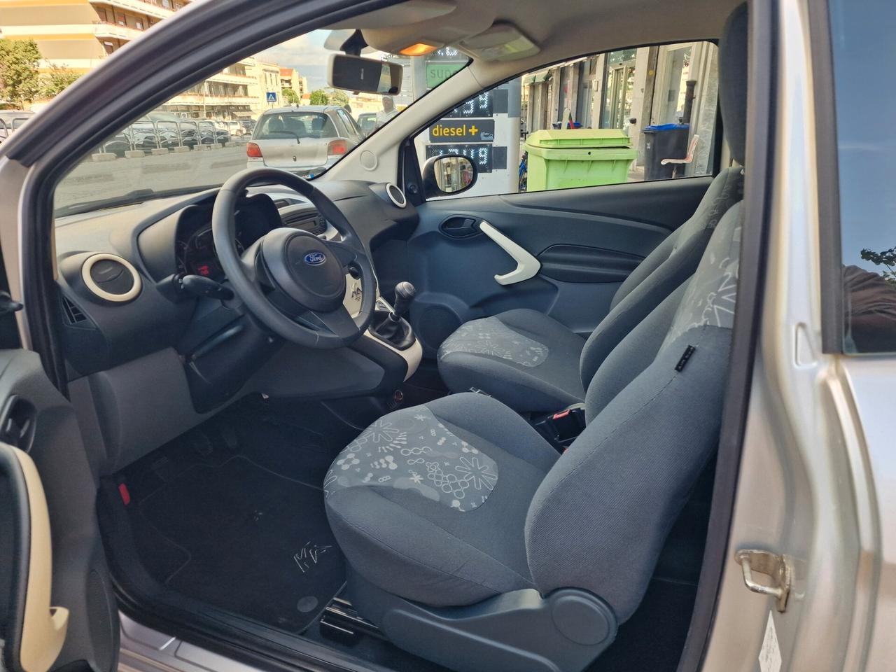 Ford Ka 1.2 8V 69CV KM 41500 COME NUOVA