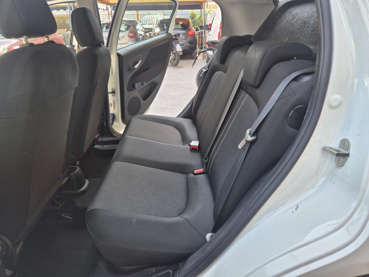 Fiat Punto 1.3 MJT II 75 CV 5 porte Street 2014