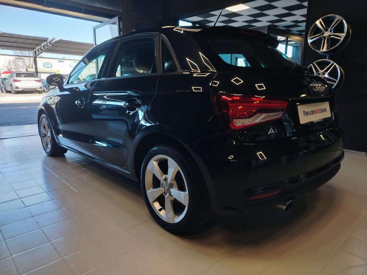 Audi A1 A1 I 2015 Sportback Sportback 1.6 tdi Sport