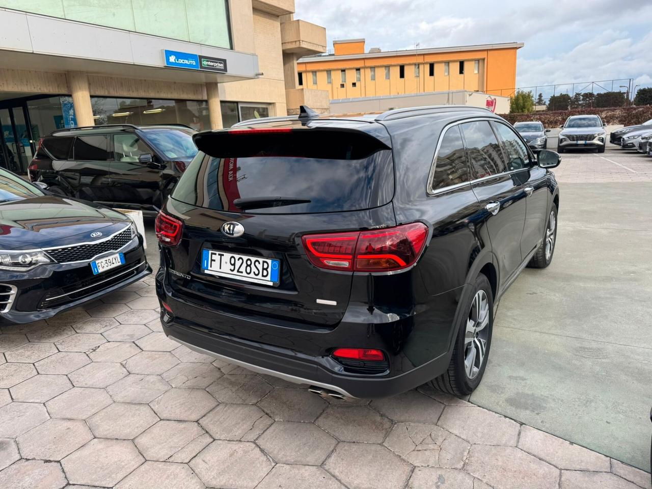 KIA SORENTO 2.0 DIESEL AUTOMATICO 4 RUOTE MOTRICI