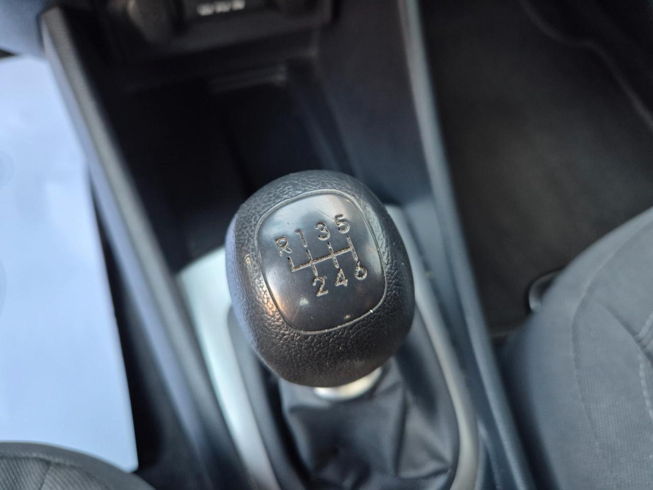 Kia Rio 1.1 CRDi WGT 5p. LX UNIPRO 22