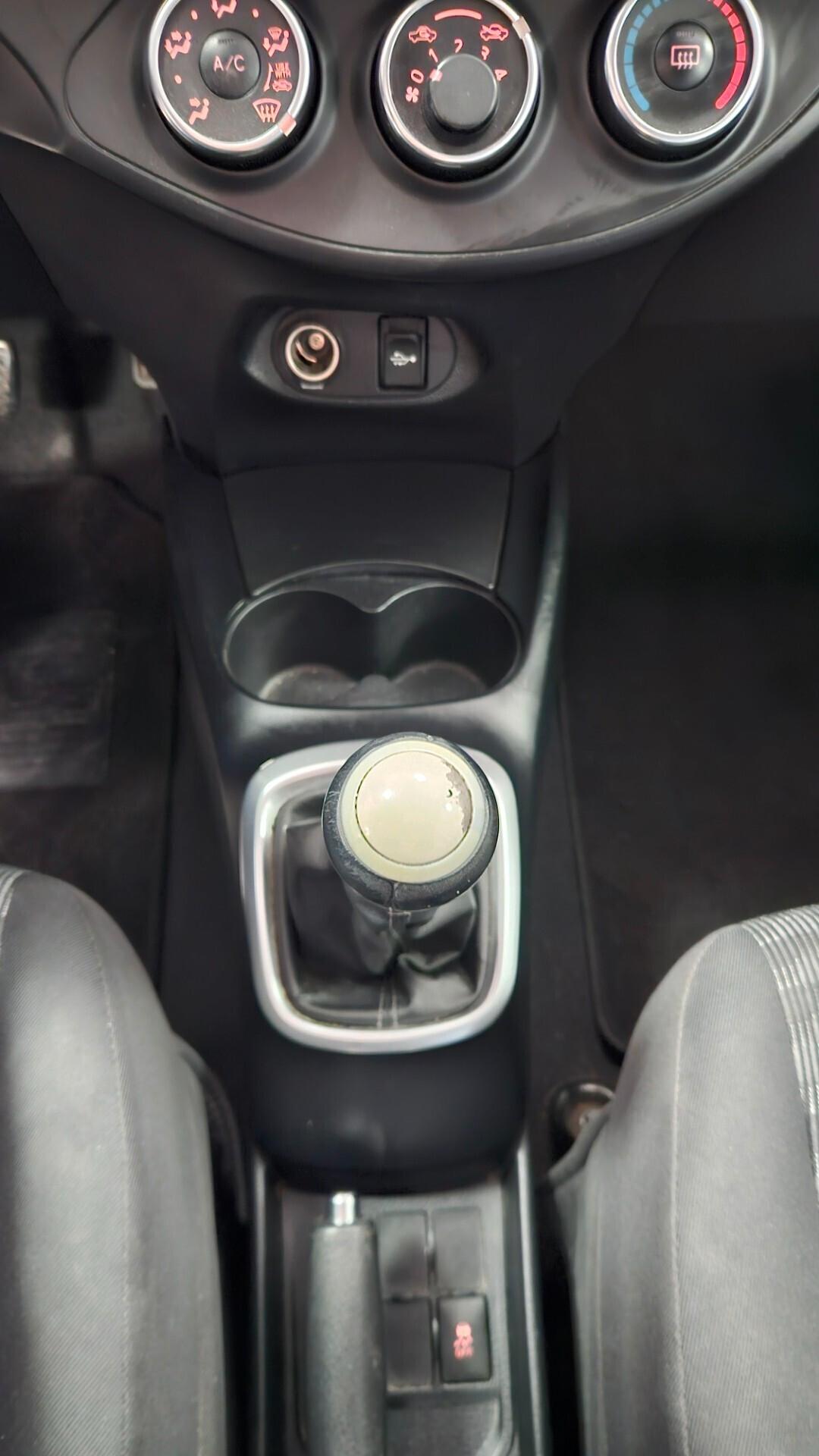 Toyota Yaris 1.4 D-4D 5 porte Lounge