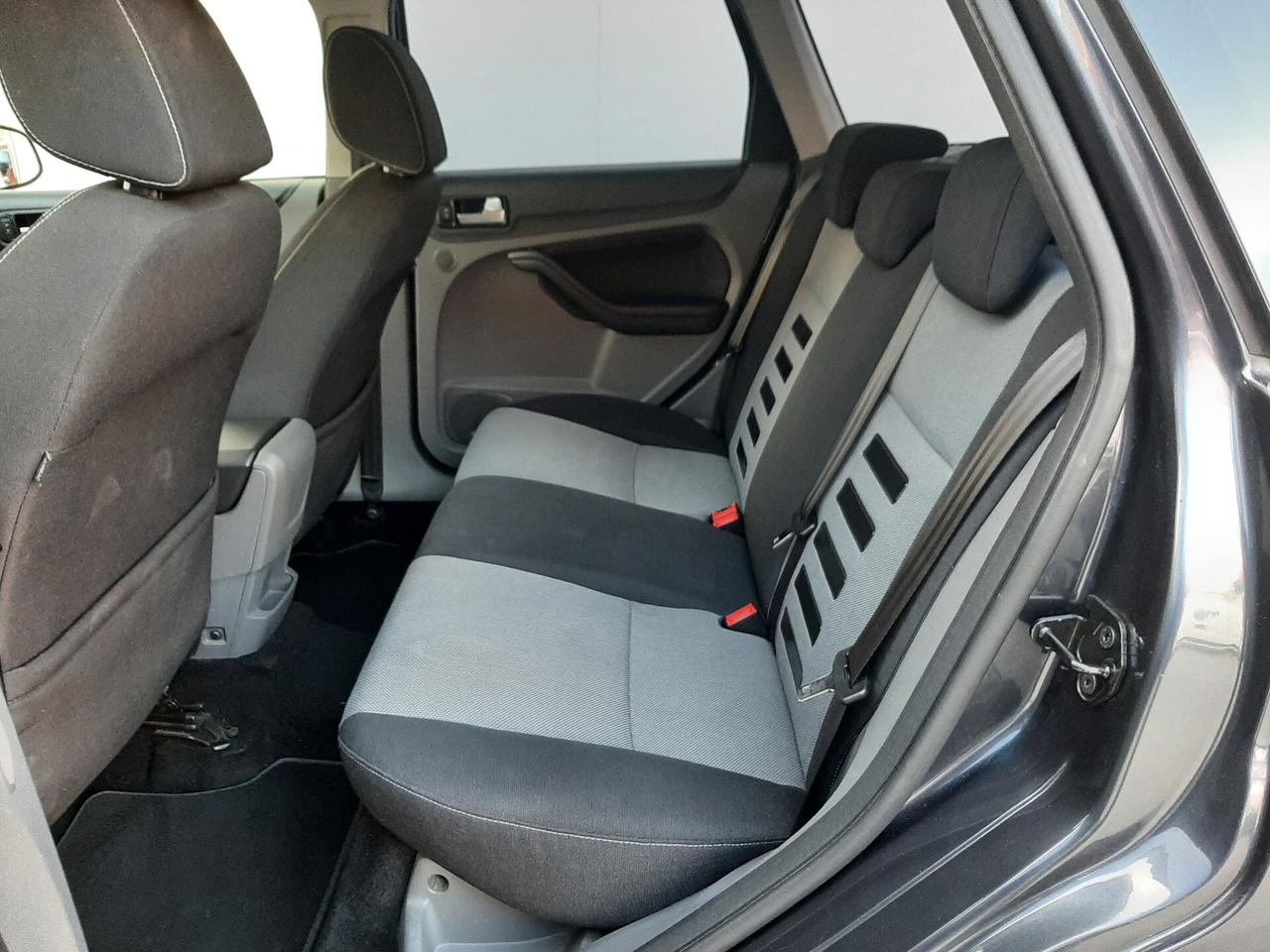 Ford Focus SW 1.6 115cv GPL Titanium