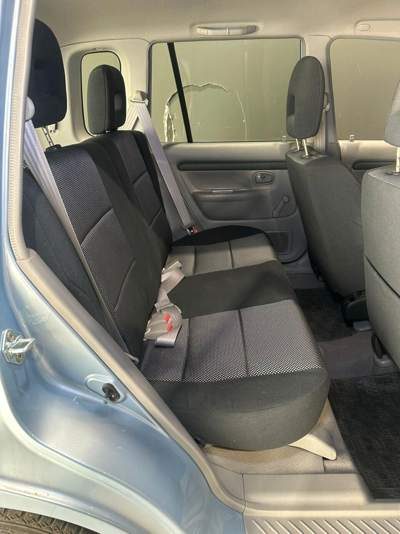 Mazda Demio 1.3i 16V High