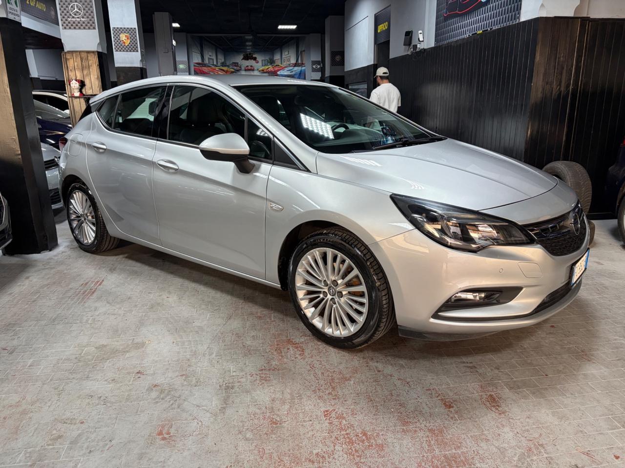 Opel Astra 1.4 Turbo 150CV Start&Stop aut. 5 porte Innovation