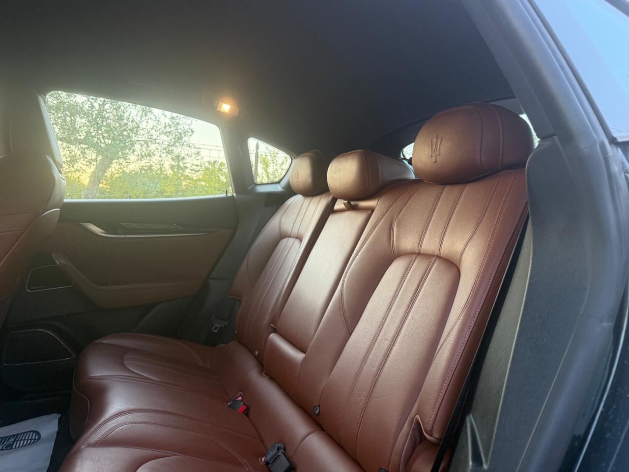 Maserati Levante 3.0D V6 AWD Gransport+HARMAN/FRAU2019